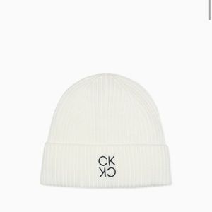Clavin Klein woman Mirror Logo Beanie Hat